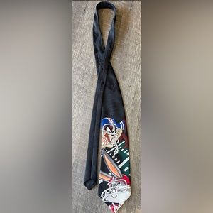 Men’s football, looney toons tie